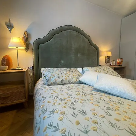The Breeze Way Apartment *